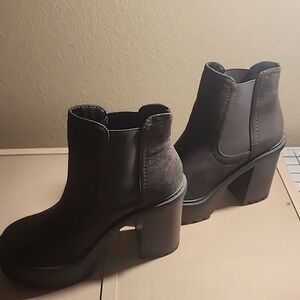 Soda shoes size 7 1/2 -3 items for $20